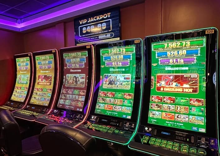 8 Jackpots
